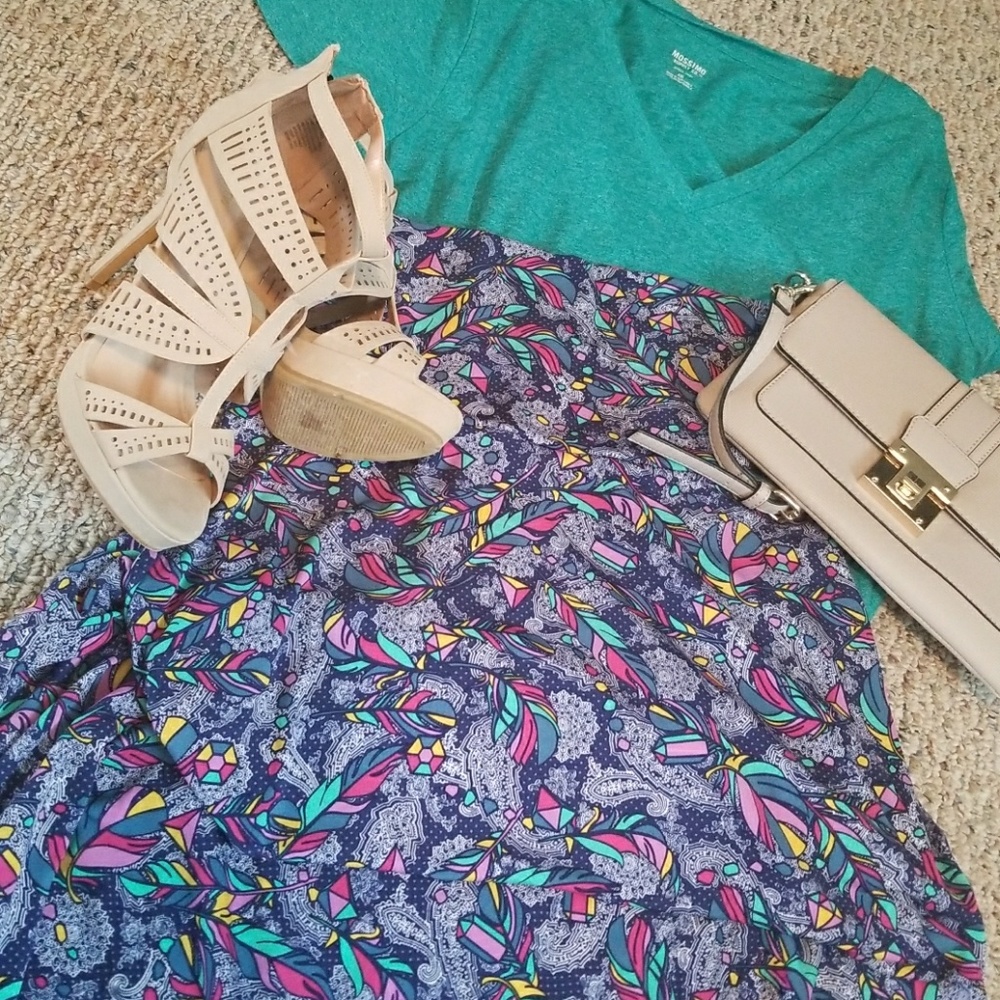 Feather and Diamond LulaRoe Maxi Skirt EUC